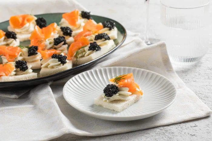 Caviar-canapes_1200x800